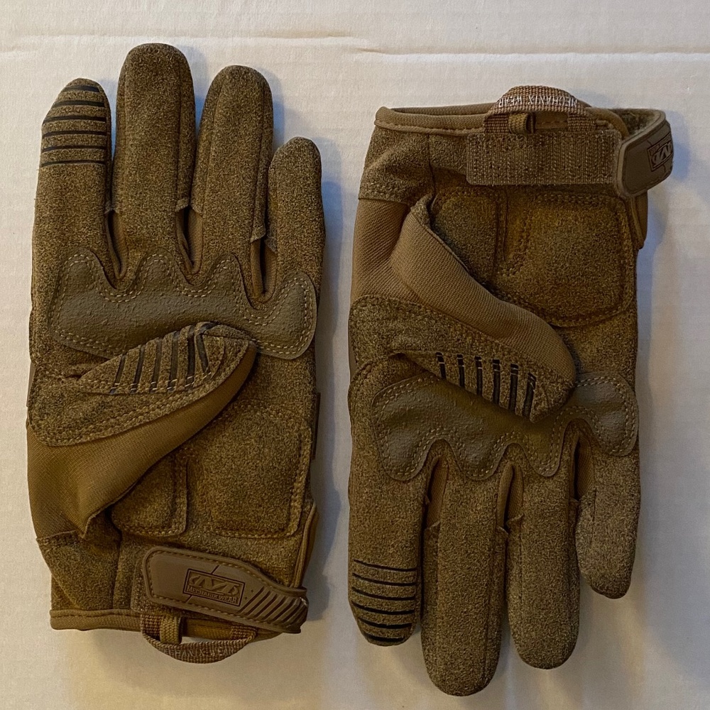 M-Pact Mechanix Motorcycle Gloves View 6